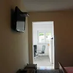 شقة In With Sea View, Balcony, Air Conditioning, Wi-fi